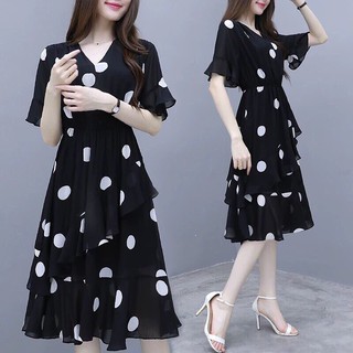 Đầm voan lụa chấm bi dáng xòe xếp tầng tay lỡ cực xinh