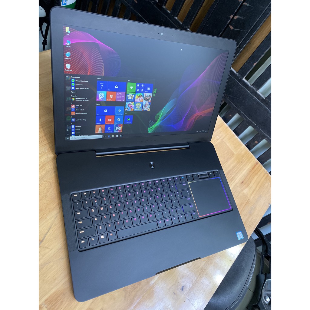 Laptop Razer Blade Pro 17, Core i7 7700HQ, 16G, 256G + 2T, GTX1060, 17.3in, giá rẻ | BigBuy360 - bigbuy360.vn