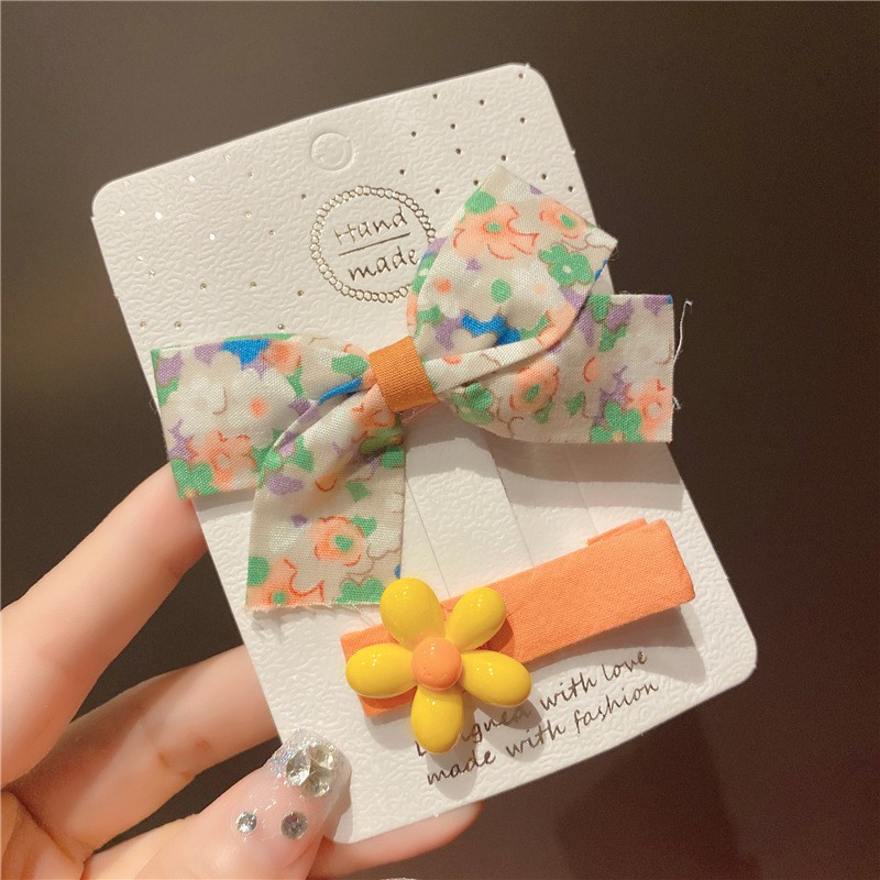 Set 2 Kẹp Tóc Vải Hình Hoa Thiết Kế Đơn Giản Thời Trang Cho Nữ