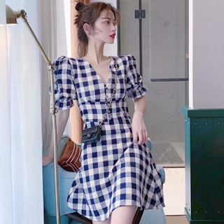 Đầm caro xanh to nút bọc (kèm hình thật)