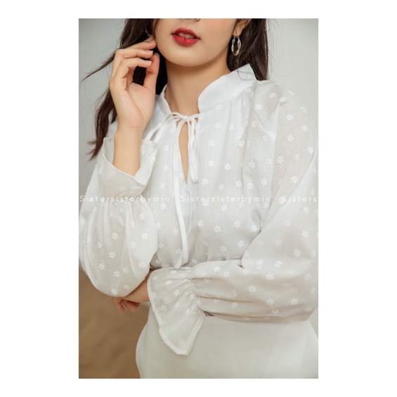 SISTERSISTER - Áo kiểu thắt nơ tay loe JAN TOP