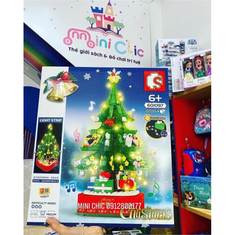 Cây thông lego có đèn và nhạc, xoay khi vặn cót