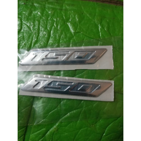 Bộ 2 chữ nổi 150