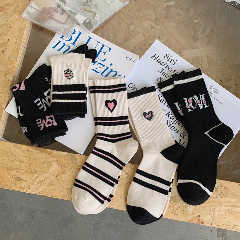 [HÀNG CÓ SẴN] TCC8 - Tất vớ cao cổ hoạ tiết kẻ ngang/tim/gấu thêu phong cách vintage Hàn Quốc