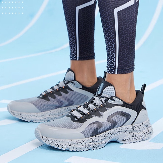 Giày Chạy Bộ Khối Lượng Nhẹ Giảm Sốc Chống Mòn Dành Cho Nam