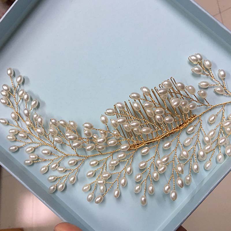 Lược cài tóc thiết kế sang trọng quý phái cho cô dâu