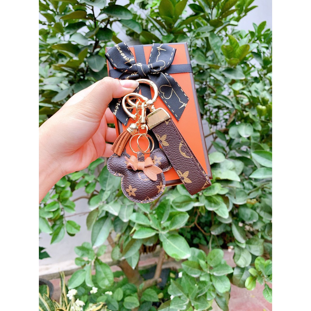 MÓC CHÌA KHOÁ MICKEY NÂU L.V EO VÌ SANG CHẢNH FULL BOX