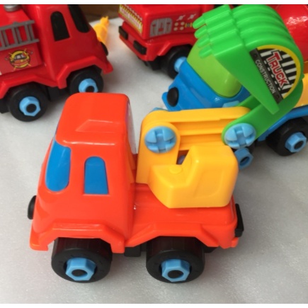 Ô tô lắp ghép kèm tua vít bộ 6 xe cho bé khám phá sáng tạo