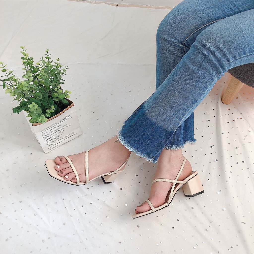 ÁNH THẬT SANDAL NỮ HAI QUAI MẢNH GÓT VUÔNG CAO 5P ÊM CHÂN SANG CHẢNH G4