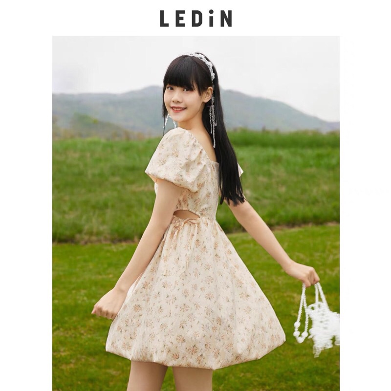Đầm ren vàng Ledin