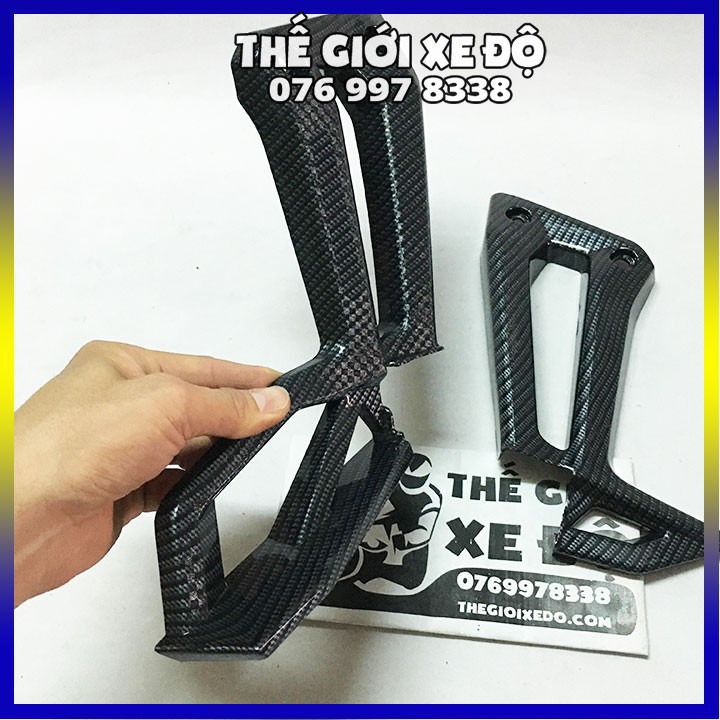 Ốp gác chân sau ex 150 cacbon