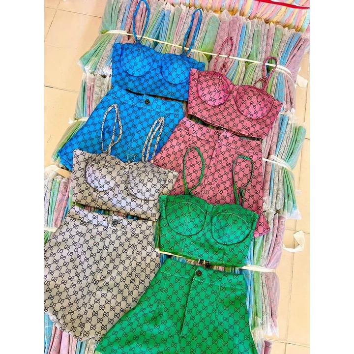 Set áo 2 dây chân váy gucc 😊💕🎀❤️❤️❤️❤️