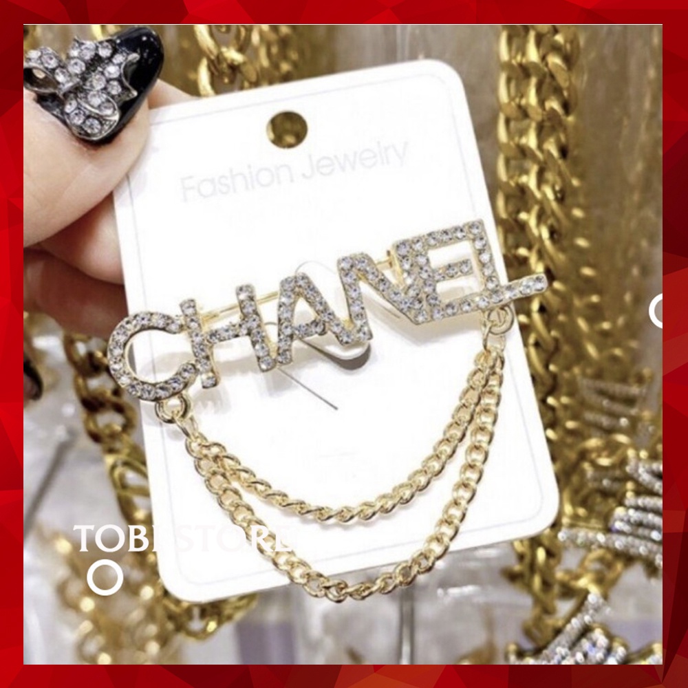 Cài áo thương hiệu Chanel thả dây xích 02 màu vàng và bạc CA10 TOBI STORE
