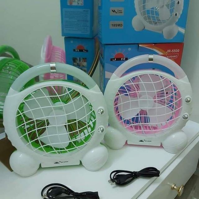 Giá bán Quạt tích điện.