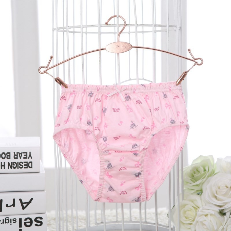 Set 5 quần lót bé gái Hàn Quốc 100% vải cotton thoáng mát, an toàn cho sức khỏe của bé mẫu Công Chúa Princess