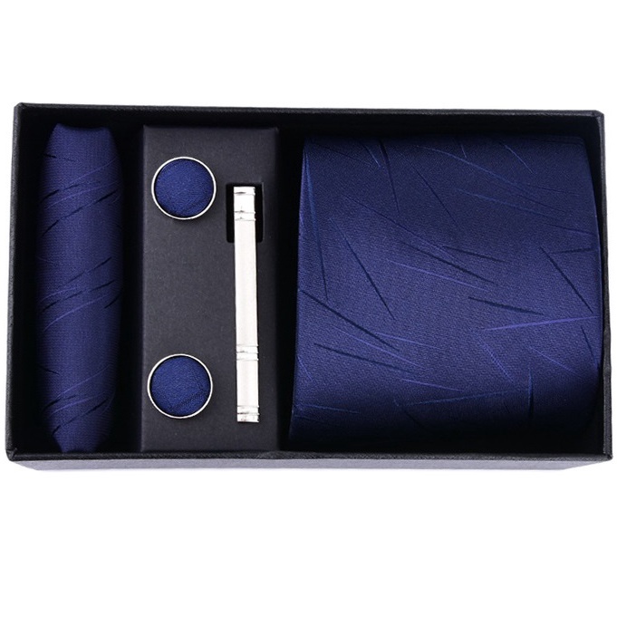 Bộ Cravat Nam 4 món gồm Cà vạt 8cm, khăn cài túi, kẹp cà vạt, măng-set đóng hộp quà tặng sang trọng