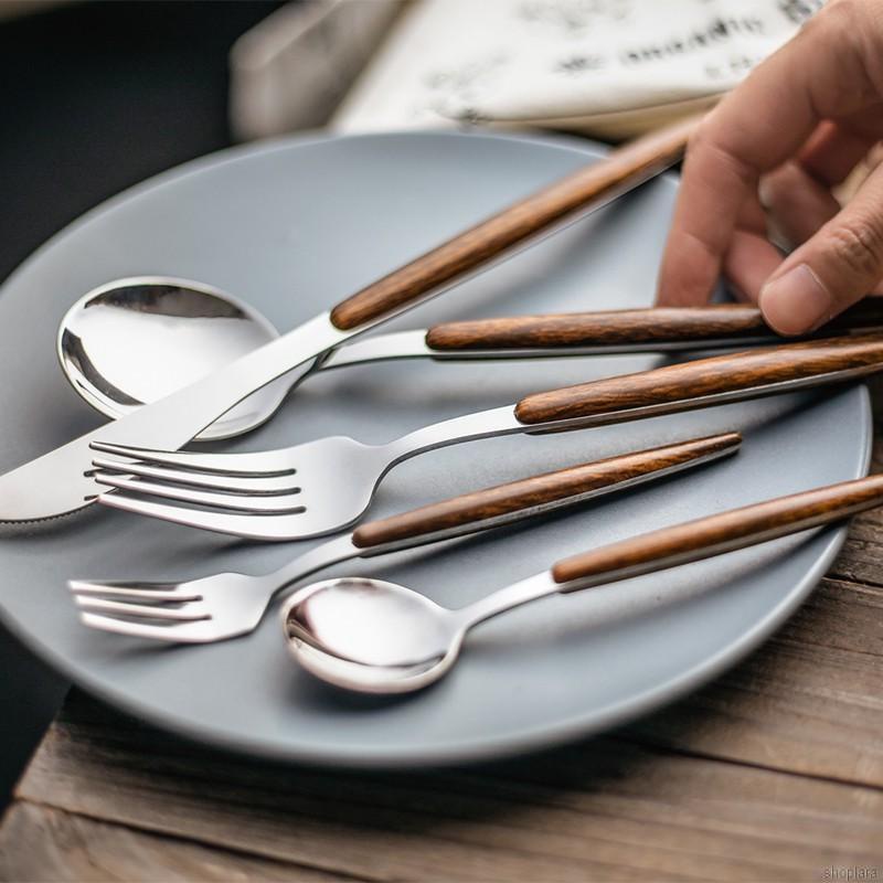 Bộ Muỗng Nĩa Bằng Thép Không Gỉ Cán Gỗ Màu Vàng / Bạc Cho Nhà Bếp