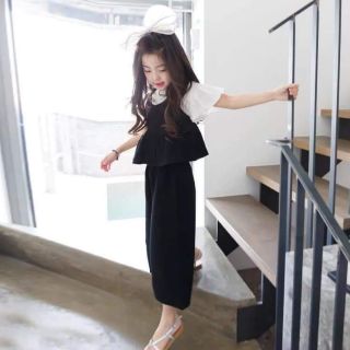 Set yếm bé gái ( hàng cao cấp- k kèm áo trong)