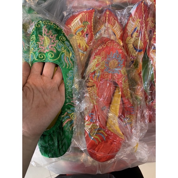 Hài thêu giá rẻ