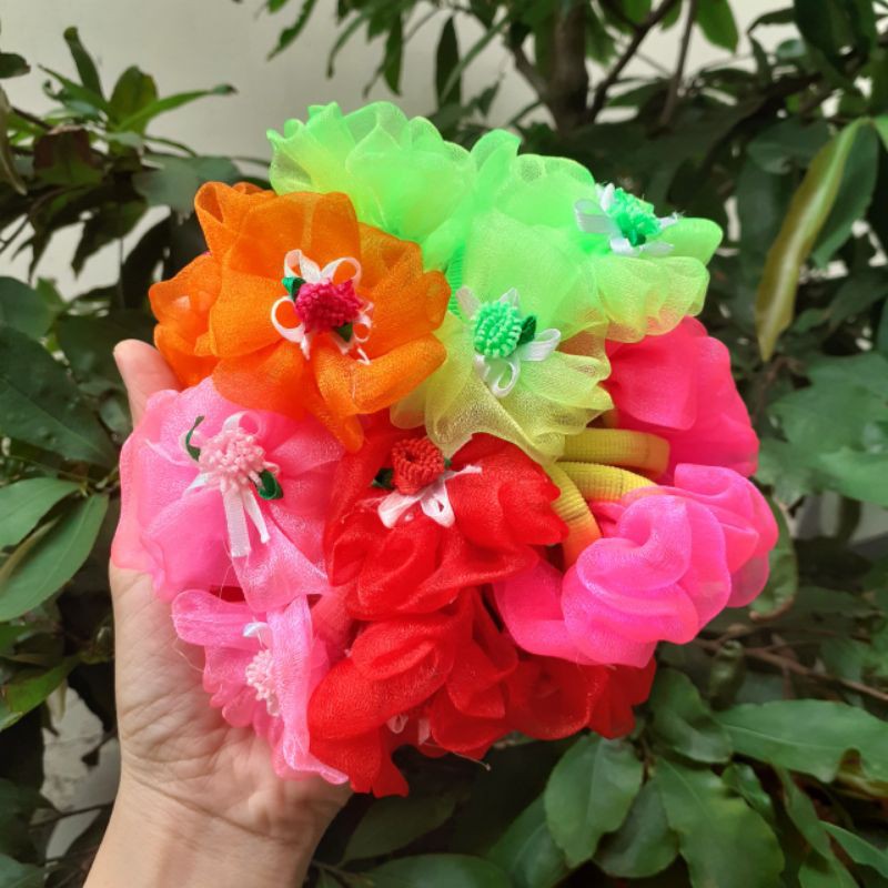 Một cặp thun cột tóc đính vải cho bé