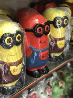 Minion tiết kiệm gốm sứ Bát Tràng