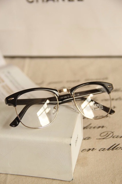 [SIÊU ĐẸP] MẮT KÍNH GIẢ CẬN NỬA GỌNG SIÊU HOT 2 MÀU CÁ TÍNH | BigBuy360 - bigbuy360.vn