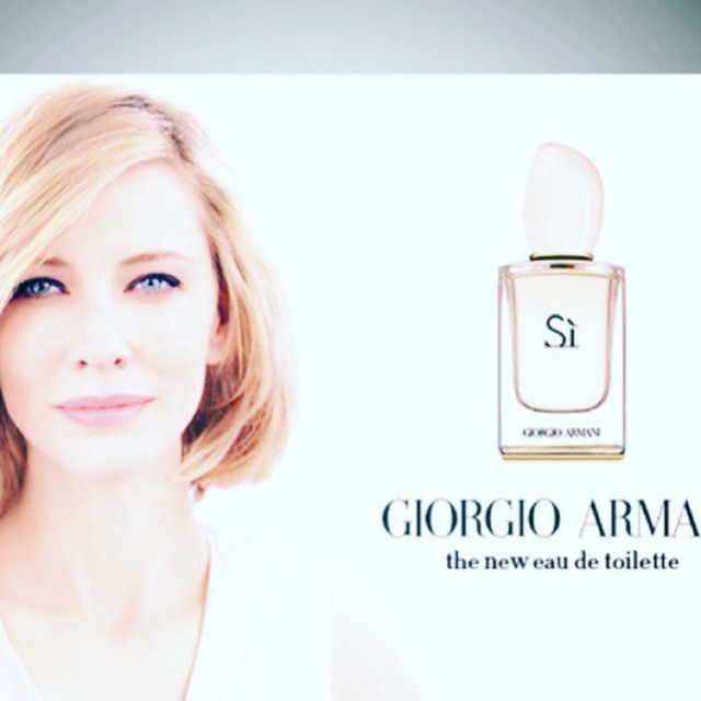 Nước hoa nữ mini Giorgio Armani Sì Eau de Toilette 7mL   Made in France . Hàng xách tay từ Pháp .