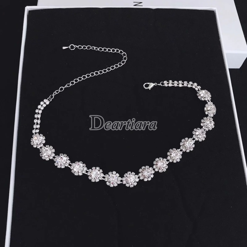 Vòng cổ Hình Hoa Đính Đá Thời Trang Cho Nữ