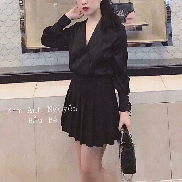 Chân váy xoè xếp li chất đẹp hàng đủ size s m l nhé ce. Kết hợp với sơ mi, áo len, áo phông đều xinh lắm ạ. Hiiiiiiiiiii