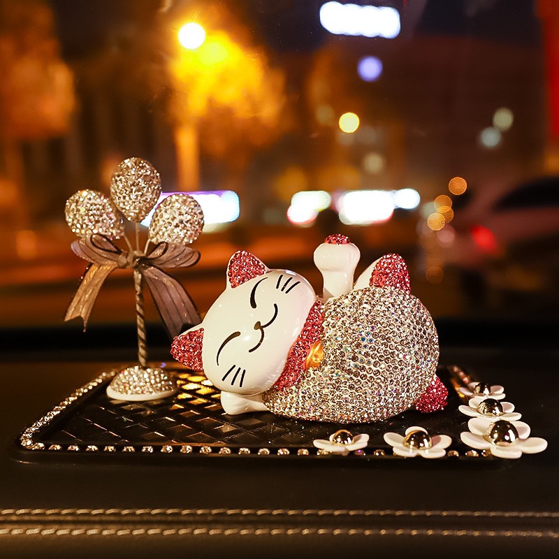 Mèo thần tài vẫy tay trang trí taplo xe ô tô - Mèo thần tài để Taplo xe hơi đính đá