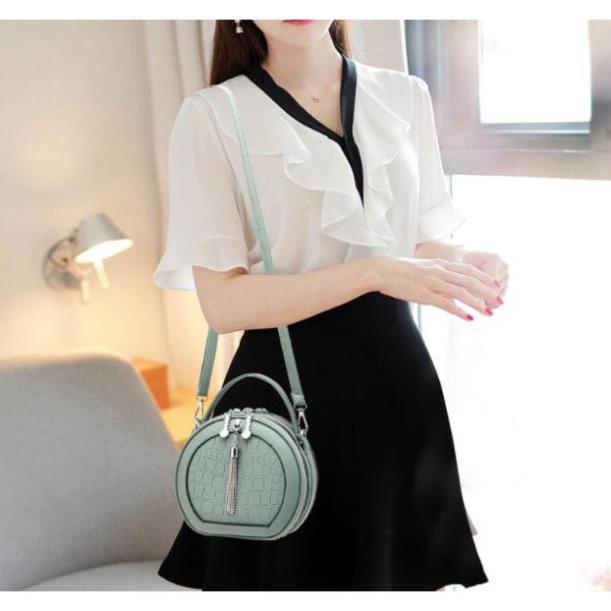 Túi đeo chéo nữ dáng tròn nhiều ngăn thời trang tiện dụng TTR29