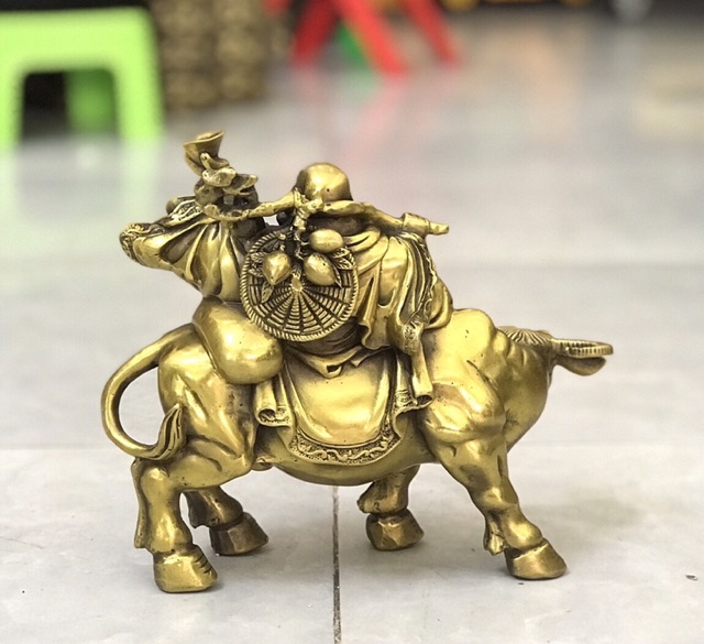Di Lặc Cưỡi Trâu
