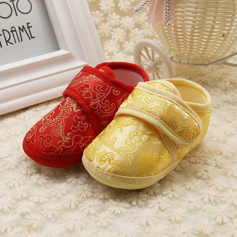 Giày cotton thêu hoa phong cách Trung Hoa dành cho trẻ em