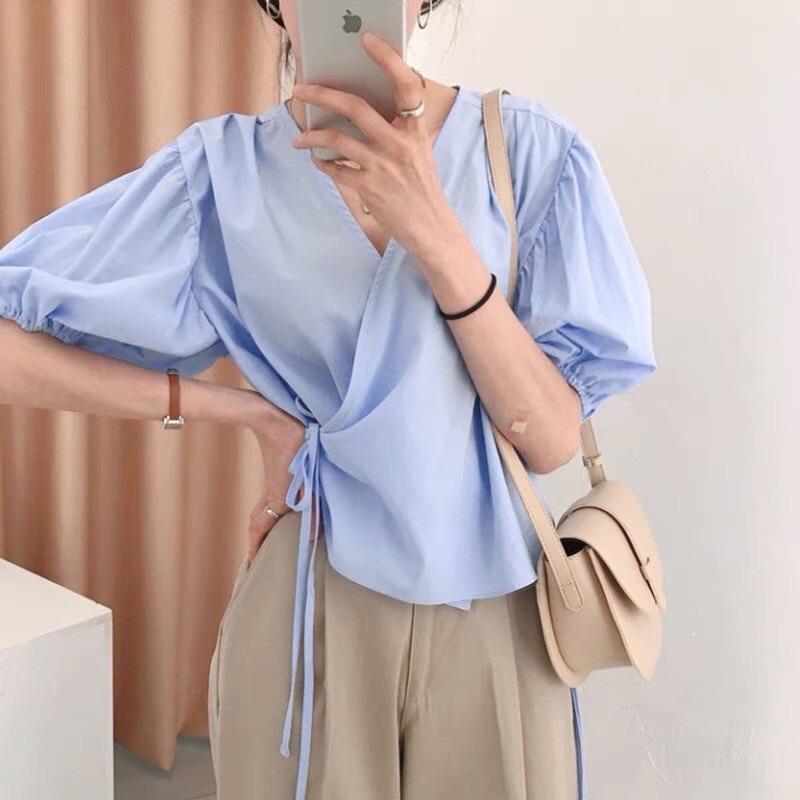 Áo kiểu chéo tà tay ngắn, cổ chữ V