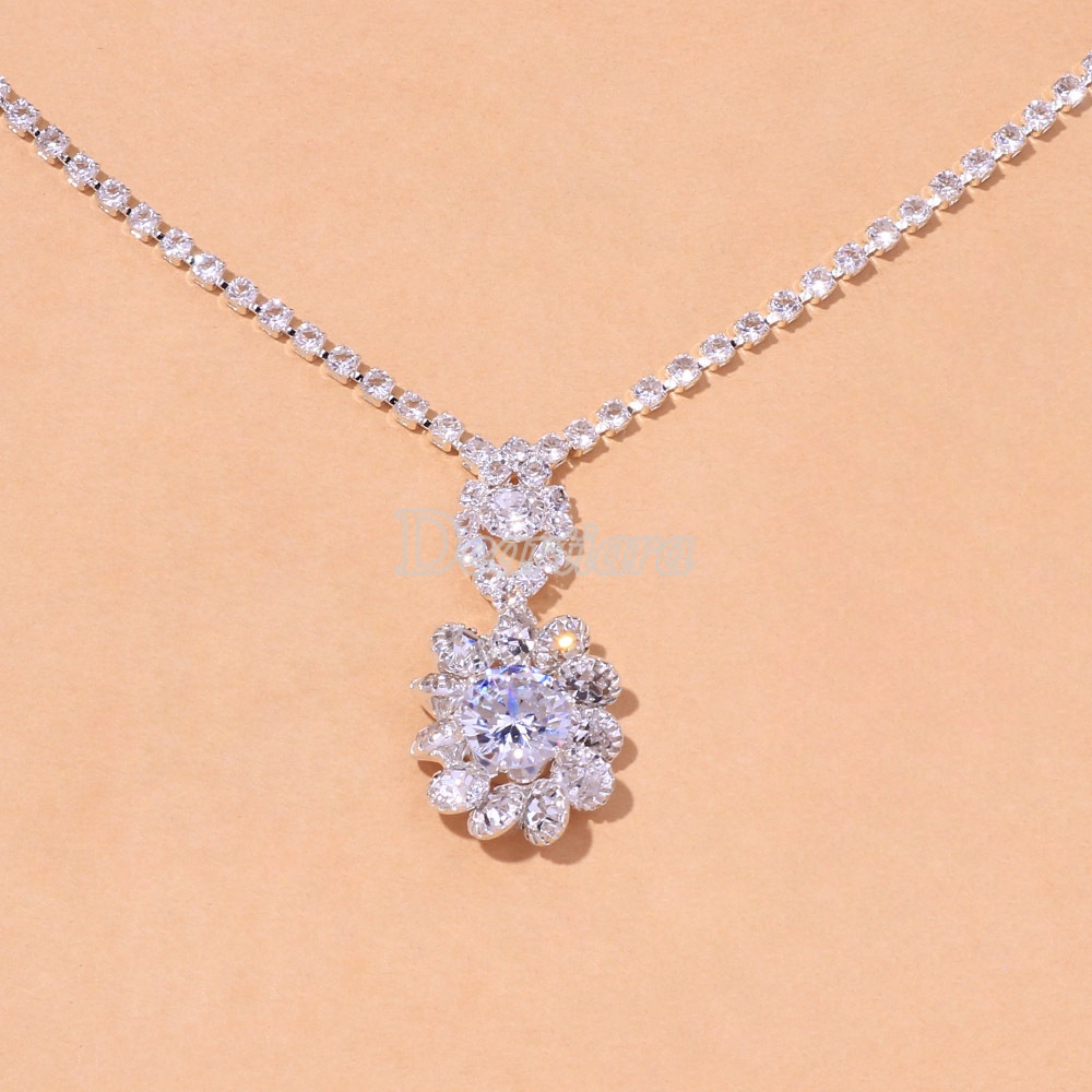 Set Vòng cổ Và Đôi Khuyên Tai Hình Hoa Thời Trang Dành Cho Cô Dâu