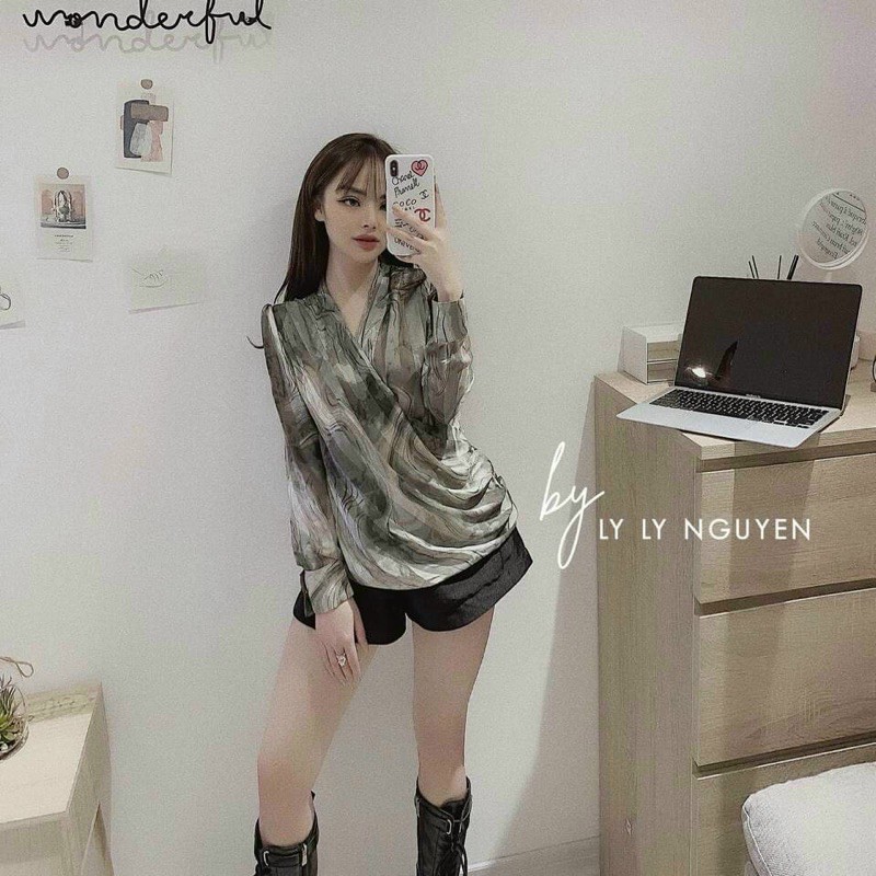 [Mã Freeship 0đ-FASHIONHOT19 giảm 10k đơn 0đ] Áo sơ mi lụa loang cổ đổ | BigBuy360 - bigbuy360.vn