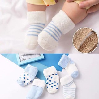Set túi 5 đôi tất len xù cao cổ cho bé