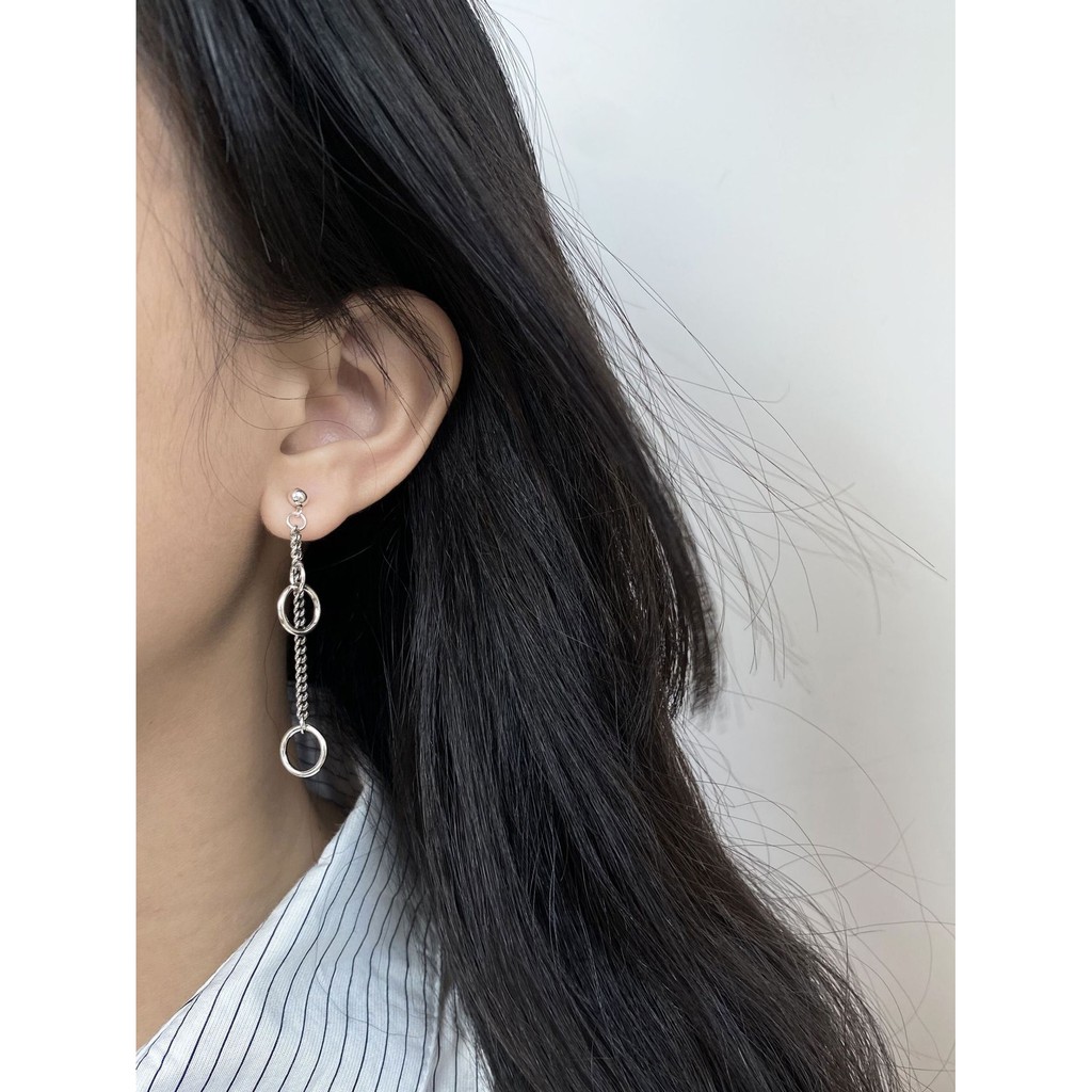 Khuyên tai nam nữ cực chất thể hiện phong cách thế giới KPOP