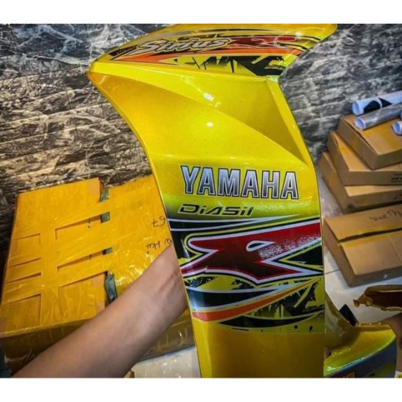 Dàn áo Sirius Vàng Candy kèm tem