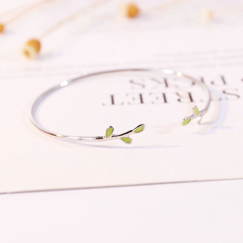 [SIÊU HOT] VÒNG TAY NỮ MỞ CHIẾC LÁ HÀN QUỐC SIÊU DỄ THƯƠNG | BigBuy360 - bigbuy360.vn