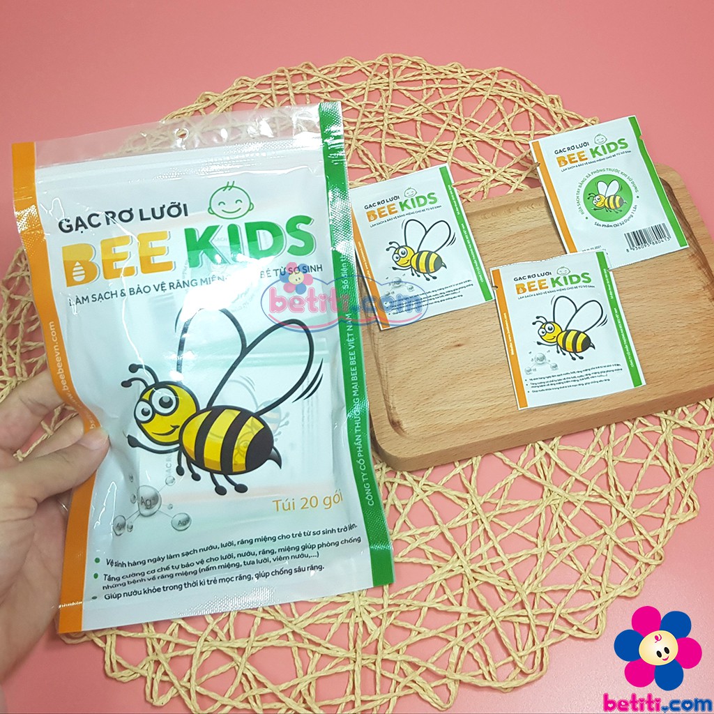 Gói 20 Miếng Gạc Rơ Lưỡi Beekids - Tưa Lưỡi Bee Kids 20 gói/ Túi Làm Sạch Răng Miệng Cho Bé Từ Sơ Sinh - 8936095880482