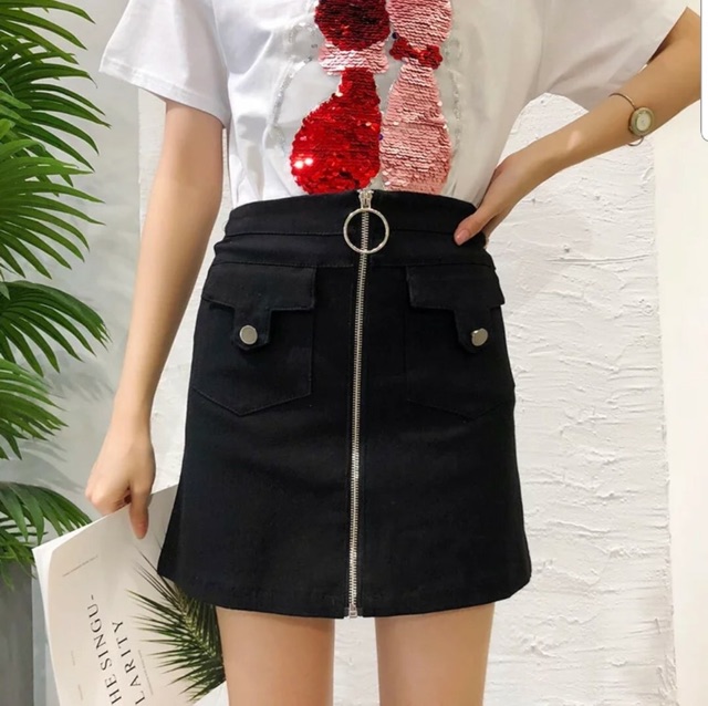 Chân váy Kaki khoá kéo tròn 2 túi đắp