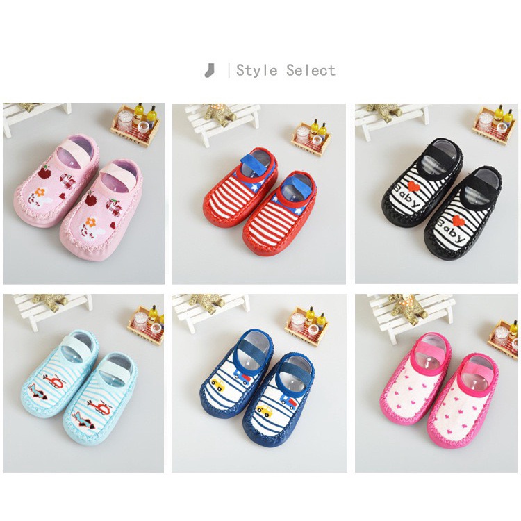 Giày, vớ tập đi có chống trượt cho bé