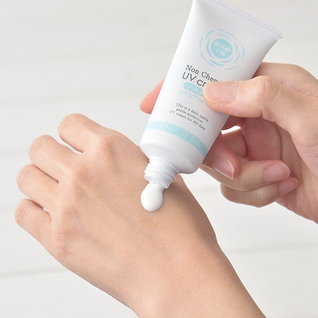 Kem Chống Nắng Shigaisen Yohou Non Chemical Whitening Dưỡng Trắng Da Vật Lý SPF 50 PA++++ 40g