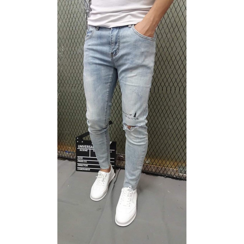 QUẦN JEANS NAM RÁCH GỐI IN HỌA TIẾT