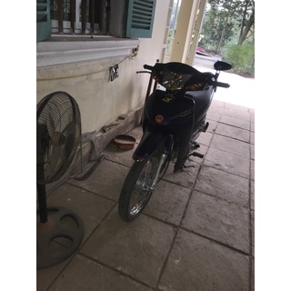 Tem đảng dán xe máy