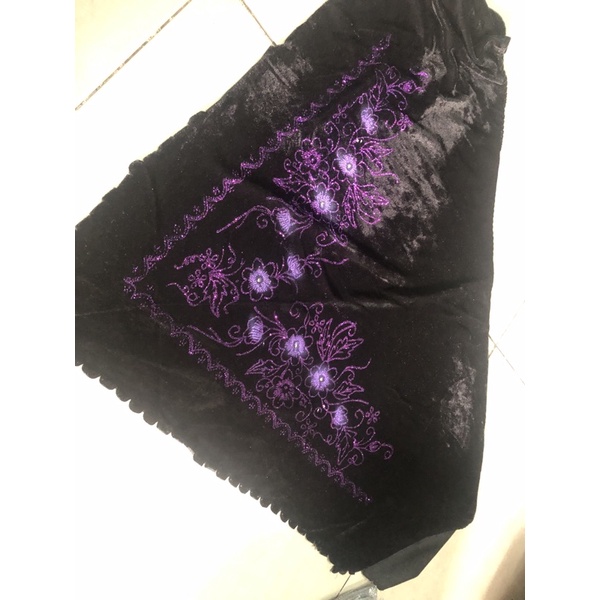 Khăn nhung tam giác quàng đầu cho bà !!