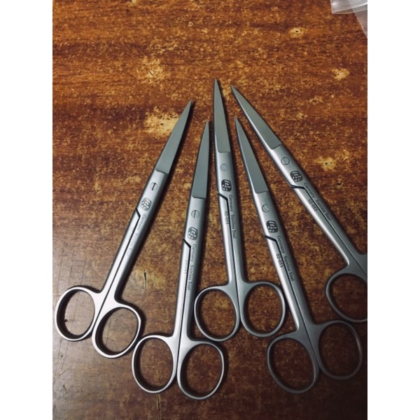 Kéo cắt chỉ và kìm mang kim