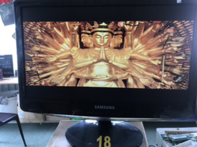 [Mã 157ELSALE hoàn 7% đơn 300K] Lcd samsung B1930 hàng thanh lí net | BigBuy360 - bigbuy360.vn