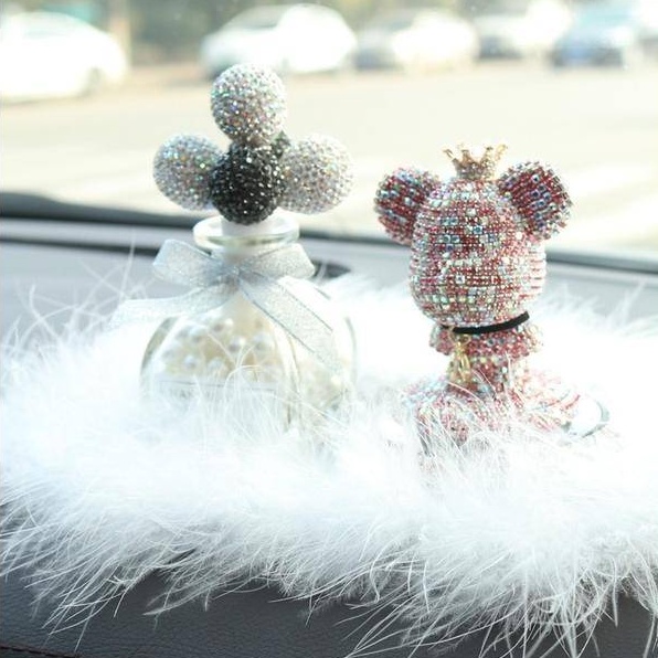Sáp Thơm Ô Tô Đính Đá Hình Gấu Gloomy Bear Cao Cấp